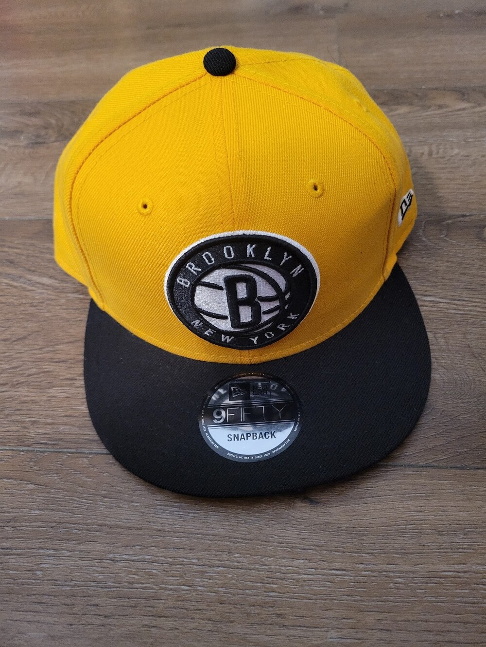 New Era Mens Brooklyn Snapback Hat in Yellow and Black